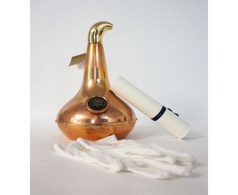 LOCH LOMOND 1966 - COPPER STILL
A large and impressive presentation of this 32 year old Loch Lomond single malt scotch whisky