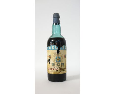 EDUARDO DELAGE JAMAICAN RON CIRCA 1920'S
A tasty looking bottle of Jamaican Rum from Spanish Bodega Eduardo Delage which we e