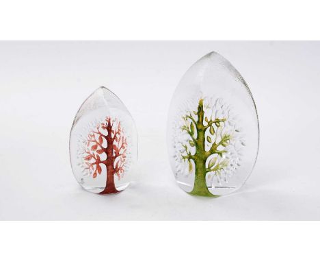 Mat Jonasson. A Swedish 'Yggdasil tree' paperweight, with green tinted trunk and branches, engraved mark ' M J Sweden 37070',