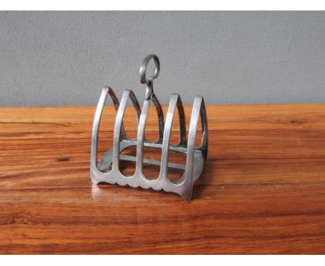 GEORGE VI SILVER TOAST RACK Z. BARRACLOUGH &amp; SONS LTD, SHEFFIELD 1938&nbsp; 7.5cm wide 3.1 oz. 97 grams 