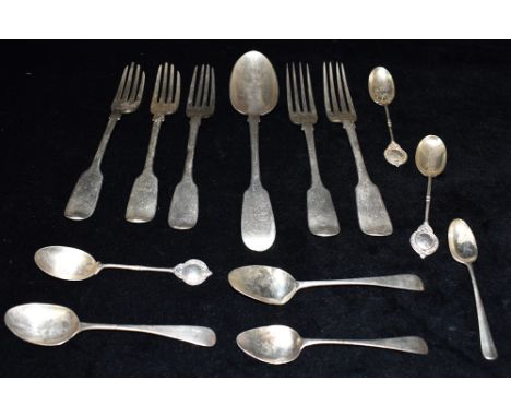 A COLLECTION OF SILVER FLATWARE AND SILVER PLATE TO INCLUDE EARLY 19TH CENTURY.weight 470g,15.1 Troy oz