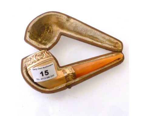 MEERSCHAUM PIPE IN CASE APPROX L: 5"