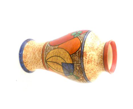 BIZARRE BY CLARICE CLIFF VASE H: 9.25"