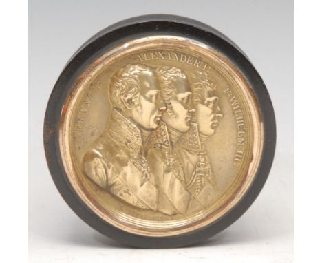 The Napoleonic Wars &amp; The Holy Alliance - a 19th century horn table snuff box, push-fitting cover with a titled portrait,