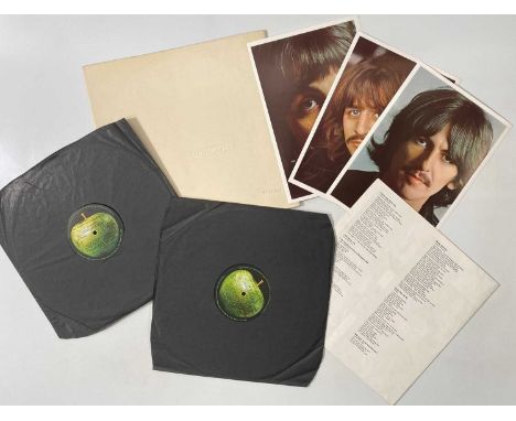 THE BEATLES - WHITE ALBUM LP (ORIGINAL UK STEREO PRESSING - PCS 7067/8). A very well kept original UK stereo copy of the icon
