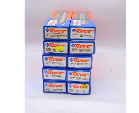 Roco HO gauge model railway passenger coaches, ten including ref 44602 Intercity 2nd class coach; ref 44667 SNCF passenger co