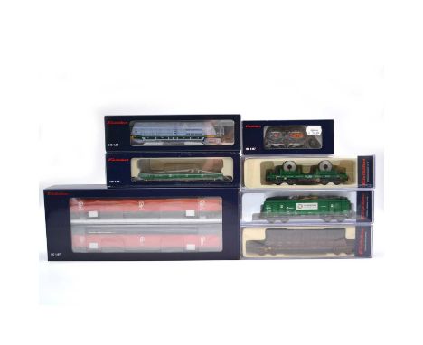 Electrotren HO model railway rolling-stock, wagons and vans; seven including ref HE4001 parcel-van set, RENFE D11 y D12; 5715