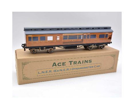 ACE Trains O gauge model railway set C/8 LNER record trains Dynamometer car, boxed.Condition report:There is a small chip in 