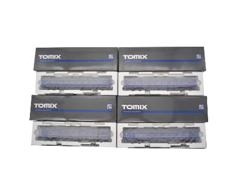 Tomix HO model railway passenger coaches, four including HO-551, HO-552, HO-553 JR 25-0, all boxed.Qty: 4