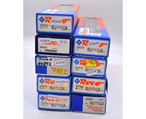 Roco HO gauge model railway passenger coaches, nine including ref 44892 SBB driving trailer; ref 45327 SBB passenger coach; r