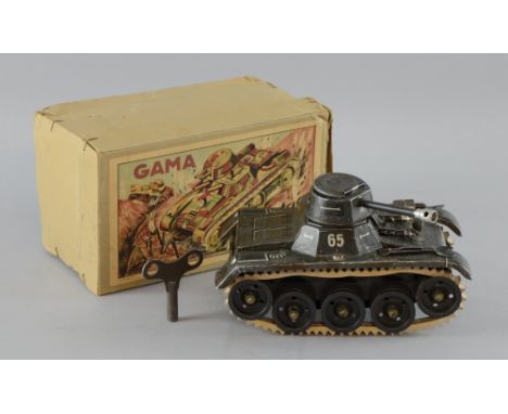 Gama Montage tin plate tank with key in original box, 