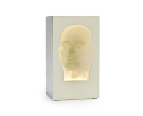 ROY ADZAK (WRIGHT ROYSTON) (1927-1988)Tête d'homme monté en lampe   signé et numéroté 22/30 au revers plâtre, bois peint, clo