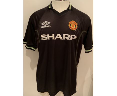 Stam 98/99 Manchester United 3rd Kit Football Shirt: Black XL short sleeve shirt in very good condition with Stam 6 to rear. 