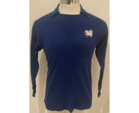Orient 1970s Match Worn Goalkeepers Football Shirt: Early 1970s blue long sleeve shirt worn by Ray Goddard. Number 1 to rear 