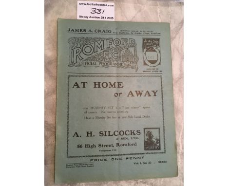 35/36 Romford v Oxford City Football Programme: Excellent condition Athenian League programme with no team changes. C/W 48/49