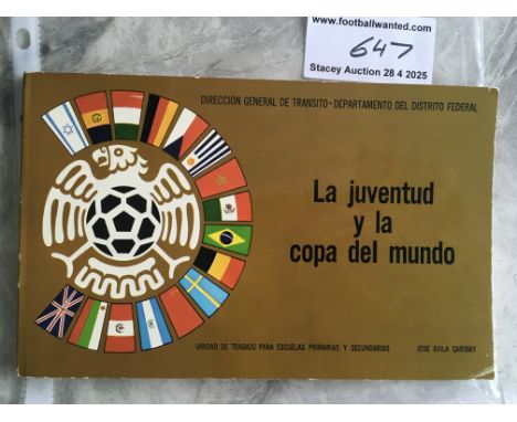 Rare 1970 World Cup Football Brochure: Stunning gold booklet in Spanish with in depth analysis and pictures of the squads etc