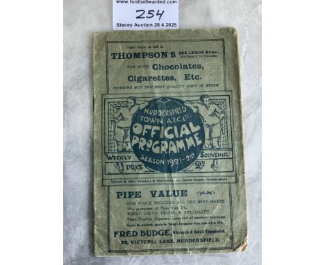 1921 - 1922 Huddersfield v Middlesbrough Football Programme: Fair condition with tiny piece missing from back page plus creas
