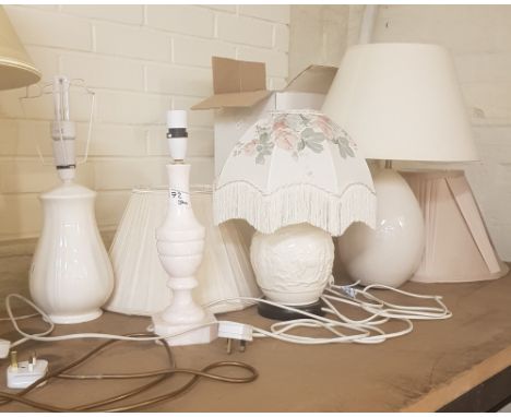 A group of five table lamps including a boxed lamp (5). 