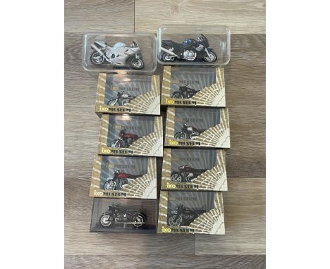 Ten assorted model vehicles.
Please check pictures carefully as there are no refunds on these items.