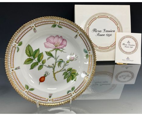 Royal Copenhagen Flora Danica hand painted plate Rosa Tomentosa 19cm dia, printed marks, boxed
