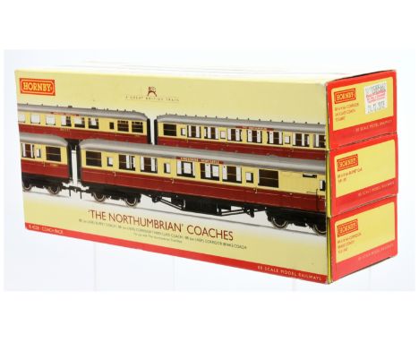 Hornby (China) R4228 "The Northumbrian" Coach pack containing 3 x BR crimson and cream Gresley style Superdetail Coaches (Buf