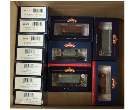 Bachmann a group of Wagons comprising of mainly Ventilated Vans to include 37-528B 20 ton Brake Van, 37-775 12 ton Ventilated
