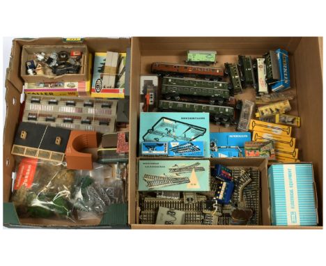 Marklin HO Gauge a mixed group to include Coaches, Wagons, Track and other items (see photo). Conditions are generally Fair t