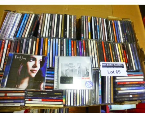 Records/CD's : Large box of CD albums, incl Nora Jones, Dido, George Michael etc, 150+, good cond.