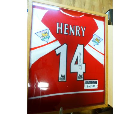Football : Thierry Henry - Arsenal original shirt, framed and signed, glass frame ** BUYER MUST COLLECT **