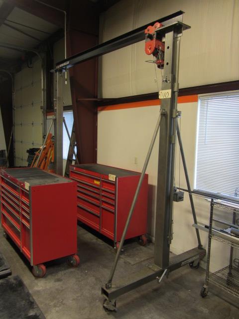 Pittsburgh 1,000lb Capacity Portable Gantry Crane