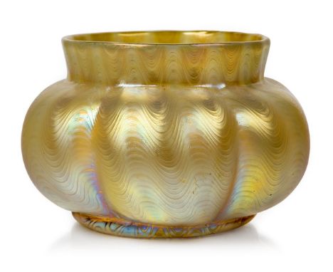 Loetz (Austrian), an iridescent Phaenomen Candia lobed glass bowl,c.1898, PG 6893, ground out pontil engraved Loetz Austria,T