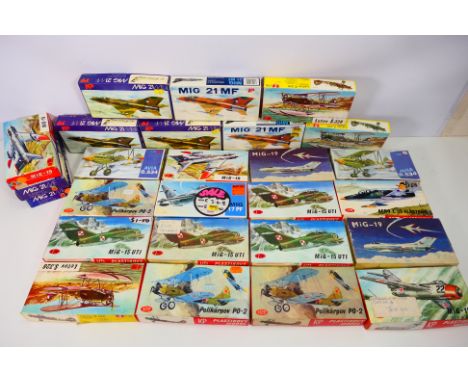 KP - 26 off 1/72 scale model kits, predominantly Russian MiGs and similar, all appear unused with random examination of selec