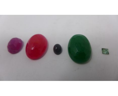 A collection of loose gemstones to include a small black opal, a ruby and others, (qty 5) 