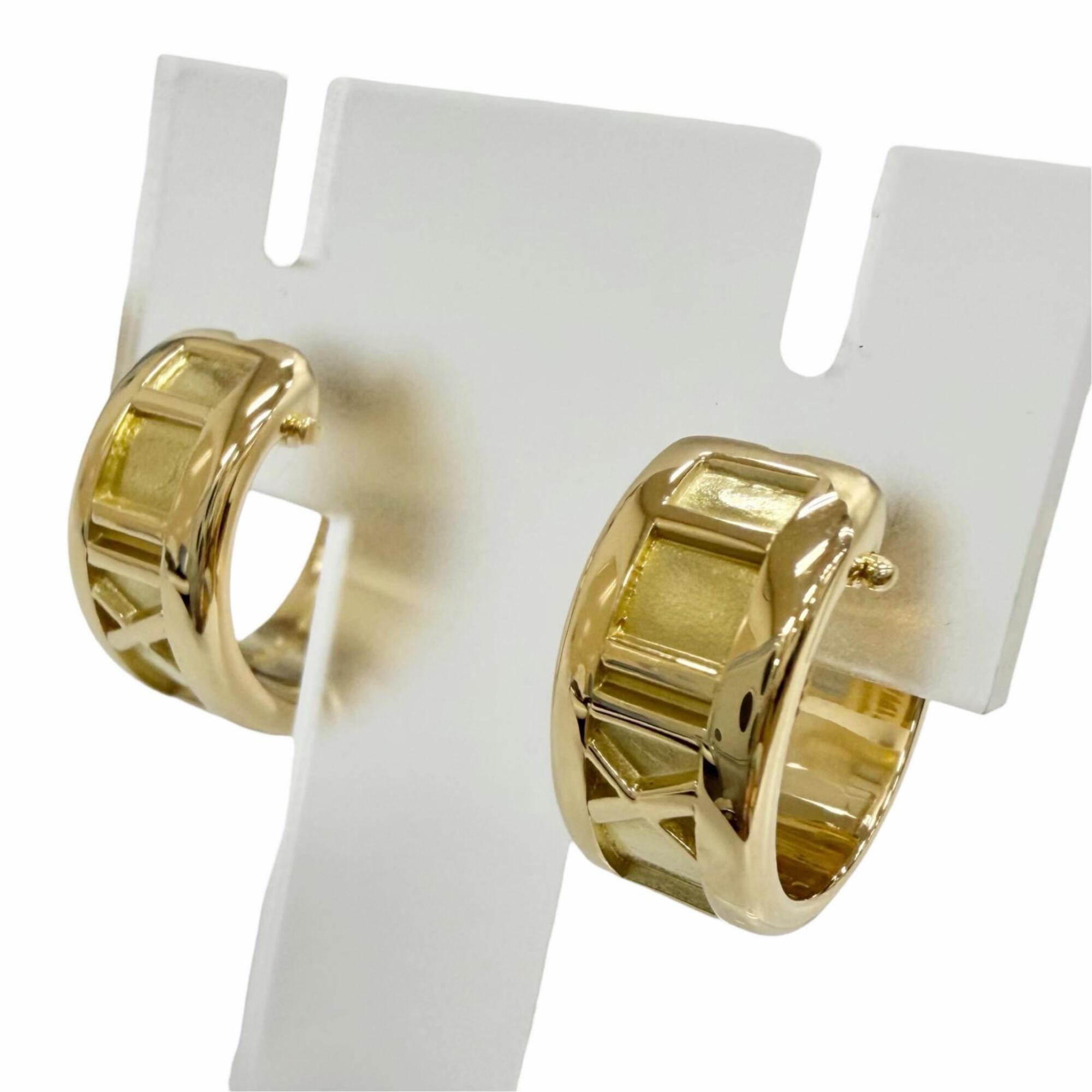 TIFFANY&Co. Tiffany Atlas Hoop Earrings, Pair, 750 (YG) Yellow Gold, Made in Italy, Weight 10.69g, W