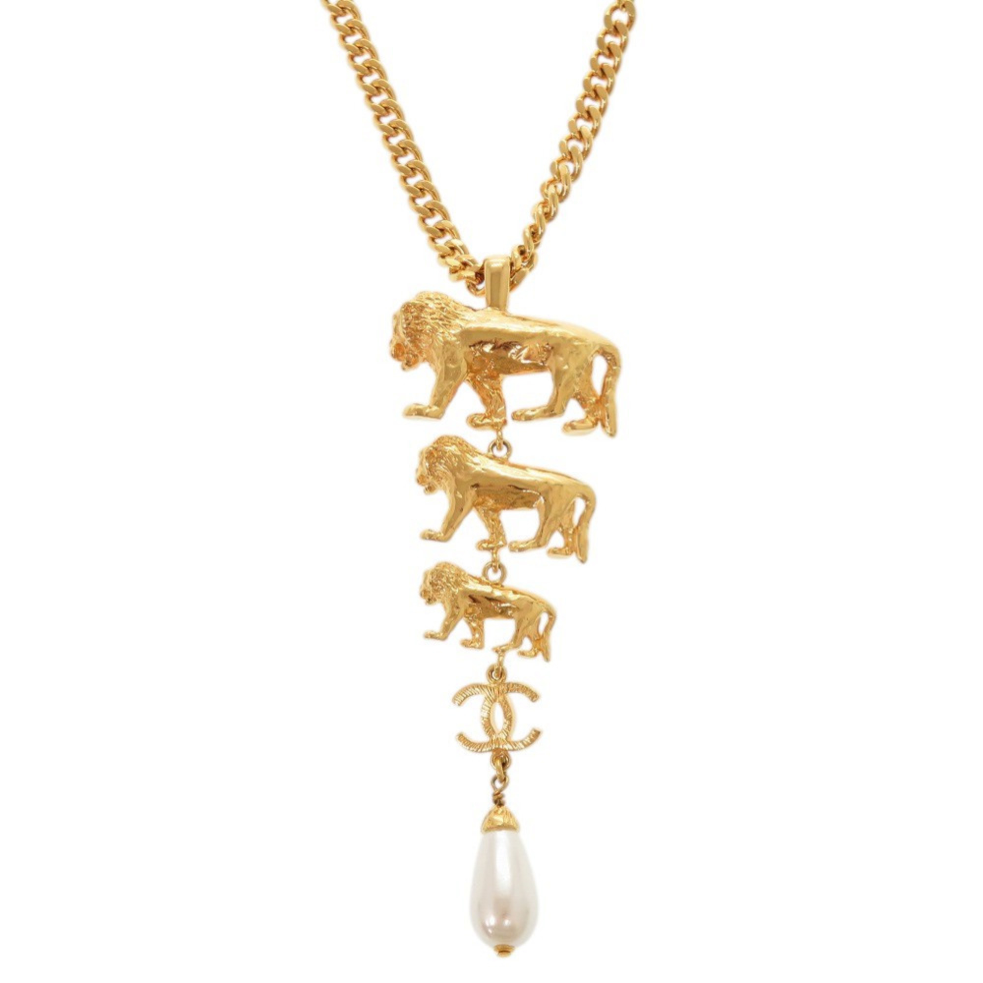 Excellent condition Chanel Coco Mark Lion Metal Faux Pearl Gold Necklace 1577CHANEL