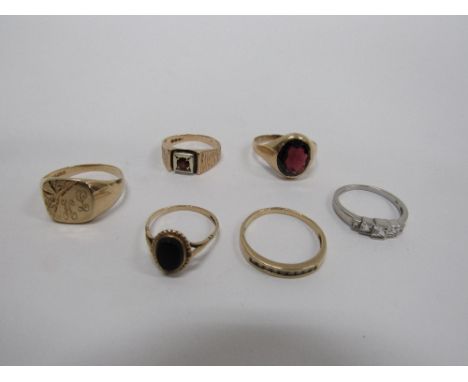 A collection of 6 gold and silver Rings, garnet, ruby and onyx stones, as a lot, w.a.f. (6)