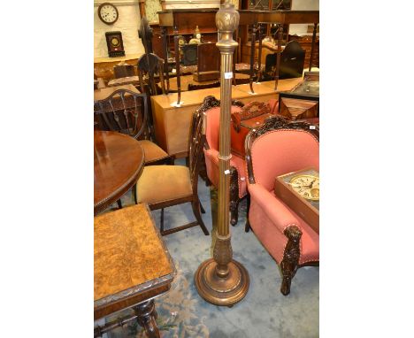 Early 20th Century fluted column giltwood standard lamp 