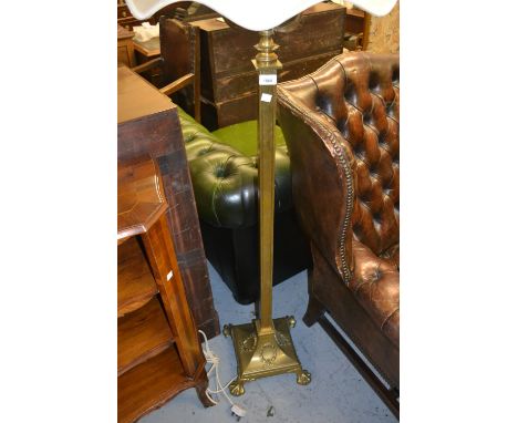 Good qualtity early 20th Century brass oil standard lamp (adapted for electricity) 