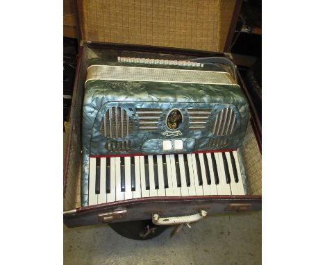 Galantis piano accordion in fitted case 