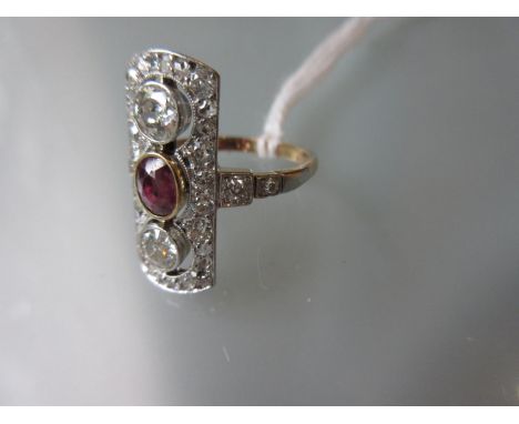 Good quality Edwardian 18ct yellow gold and platinum ring of oval shape, set ruby and old cut diamonds 