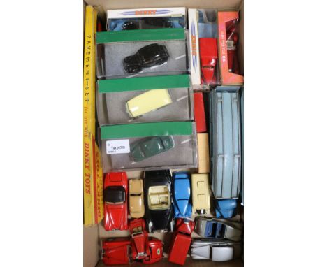 A Dinky Toys Pullmore Transporter and ramp and a collection of diecast cars and accessories (some boxed), including a Dinky T