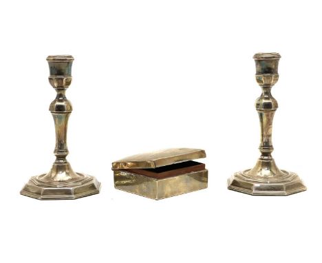 A pair of Queen Anne style silver candlesticks, by S J Rose &amp; Son, Birmingham, 1989, octagonal form, with spoon-shaped ca