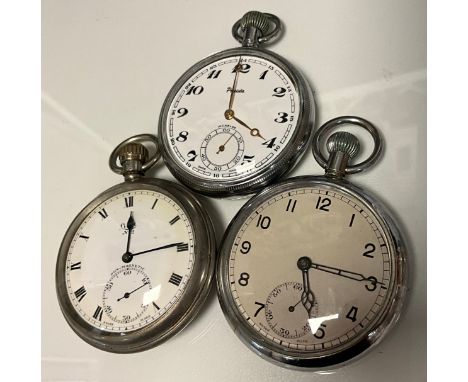 A World War II G.S.T.P pattern open face pocket watch, silvered dial, Arabic numerals, subsidiary dial, stem wind movement, b