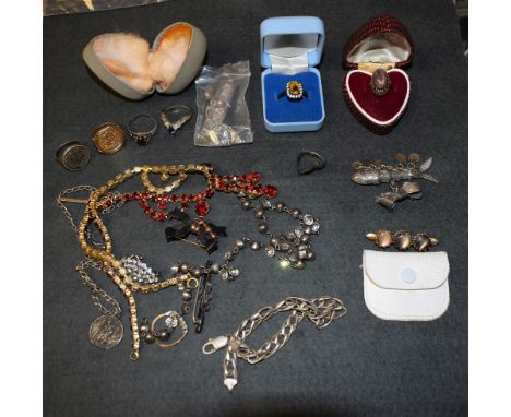 A 9ct gold ring; a silver reticulated fish brooch, c.1890; other rings, costume jewellery; quantity 