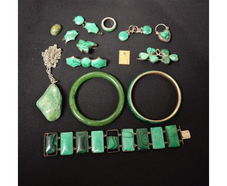 Jewellery - a silver and malachite clover brooch; others, leaf; padlock heart; panel bracelet; bangle; etc.; another, nephrit