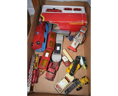 Toys & Die-cast Vehicles - Corgi toys Chipper fields Circus low loader; animal wagons etc;  others, Dinky train etc clockwork