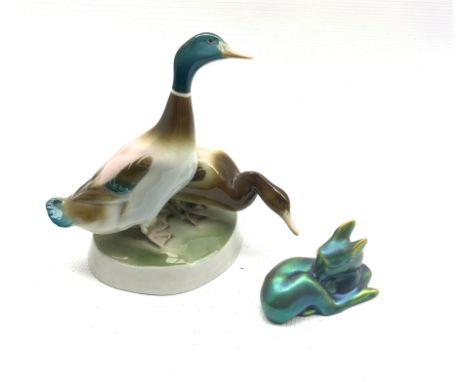  Zsolnay Pecs iridescent model of a recumbent deer together with a model of two Ducks, H18cm (2) 