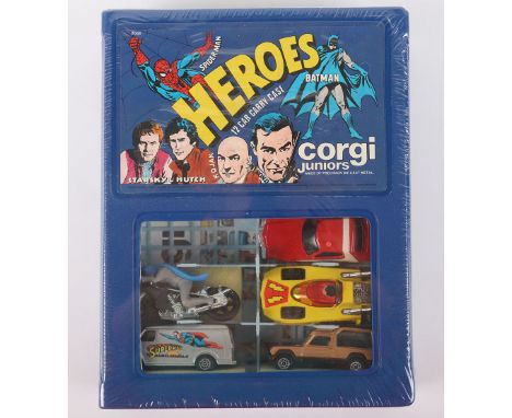 Corgi Juniors Heroes Reeves USA 12 Car Carry Case, including Four Corgi Juniors Heroes Vehicles, Starsky & Hutch, Batman’s Ba