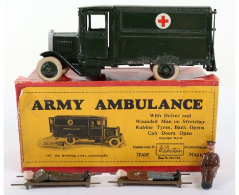 Britains pre-war set 1512, Army Motor Ambulance FIRST VERSION, khaki finish, white tyres with driver and 2 x wounded men on 2