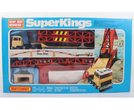 Matchbox K-44 Superkings Bridge Layer Set, Ford low loader, complete with bridge and accessories, in near mint original condi